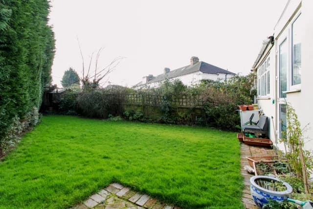 house in Ilford image 4
