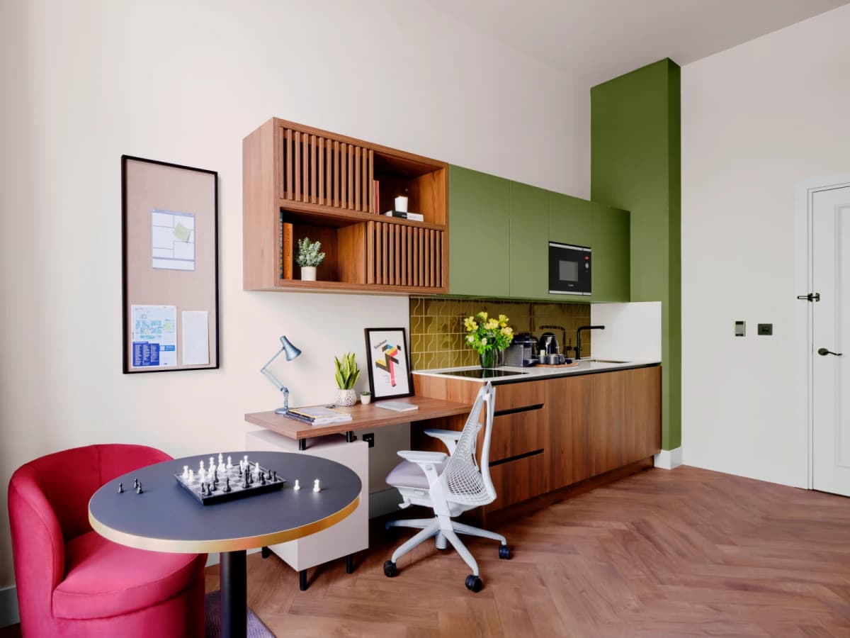 Fifty One London image