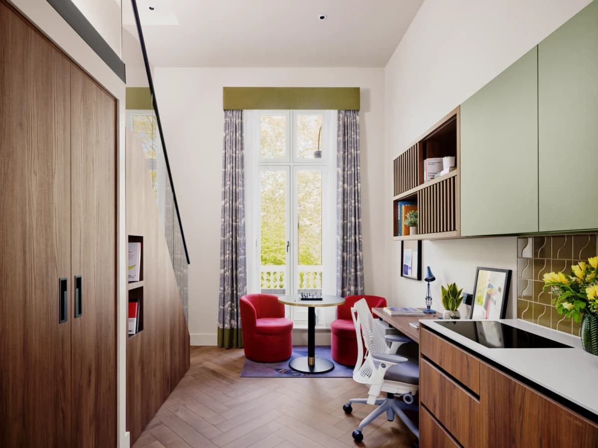 Fifty One London image
