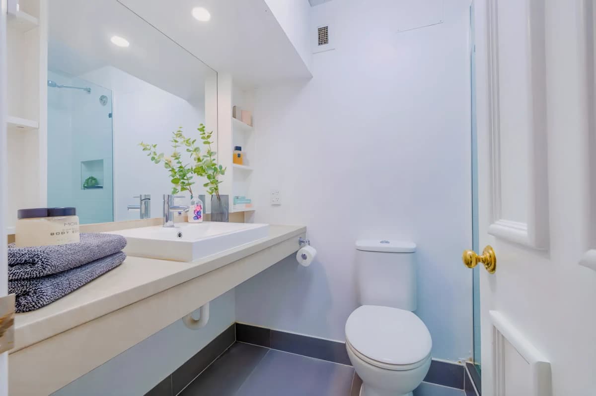 dwell Village Melbourne City image