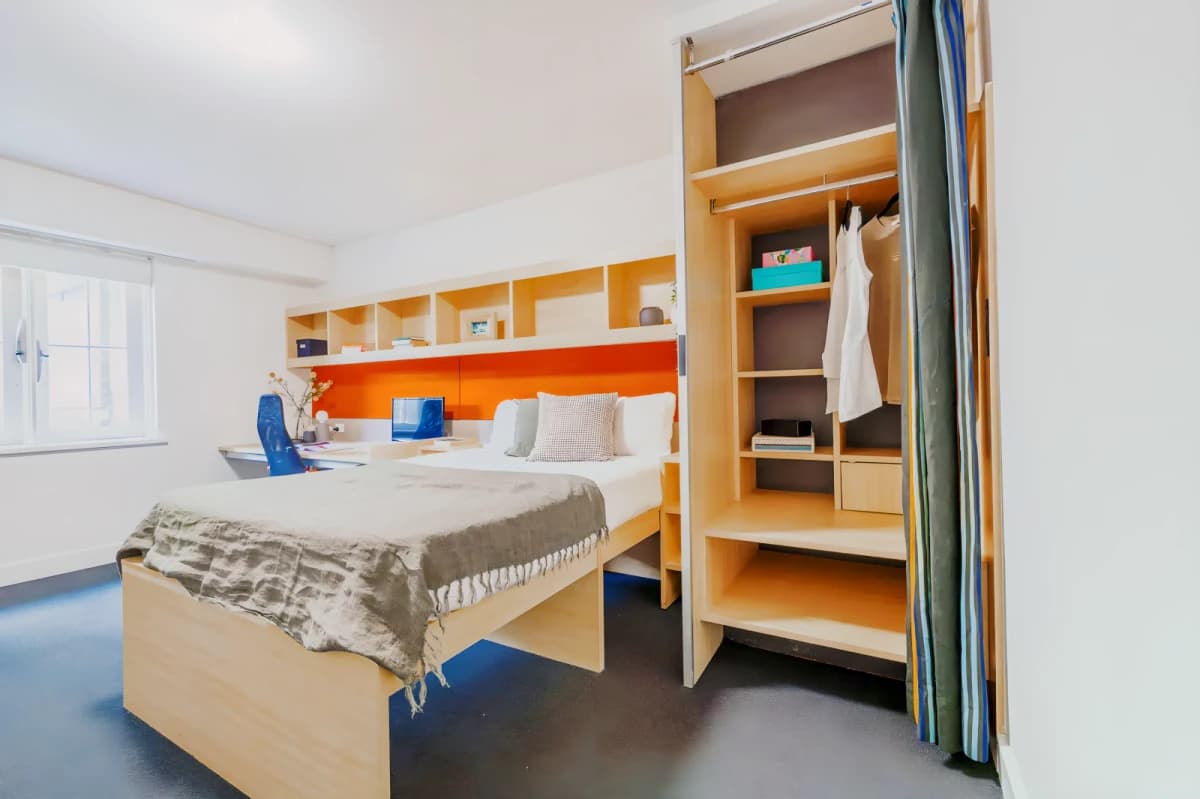 dwell Village Melbourne City image
