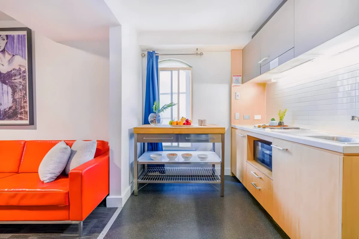 dwell Village Melbourne City image