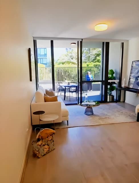 3 bed 2 bath-master room