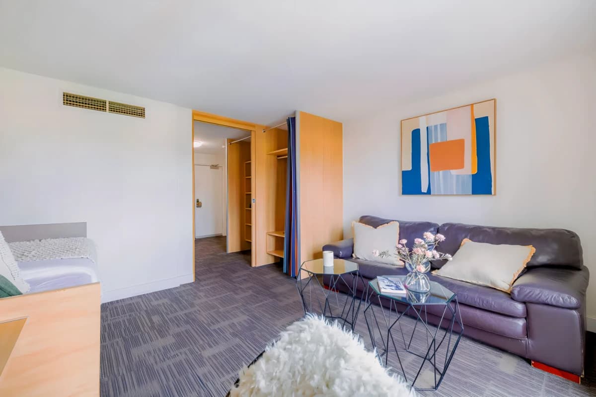 dwell Village Melbourne City image