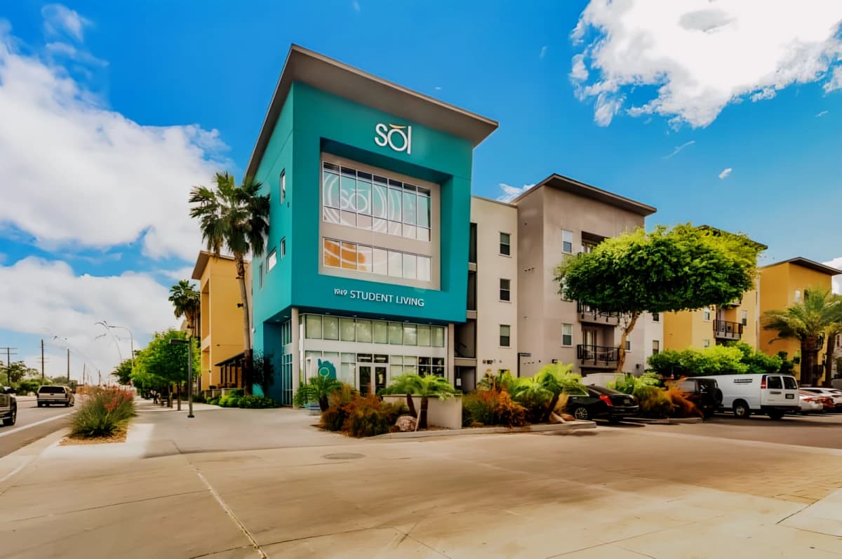 Sol Apartments
