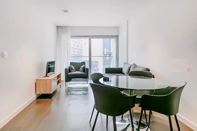 1 Bedroom 1 Bathroom Flat 405