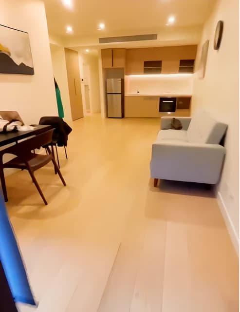 1 bed 1 bath+study