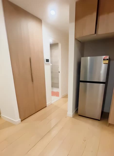 1 bed 1 bath+study