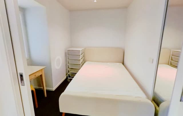 2b1b Secondary Room