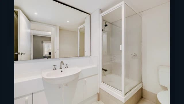 255 Hindley Street