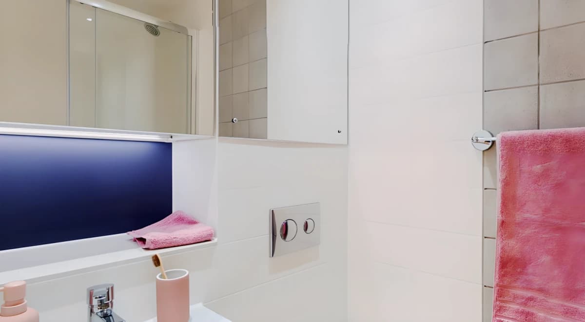 Lit Westminster Residence image