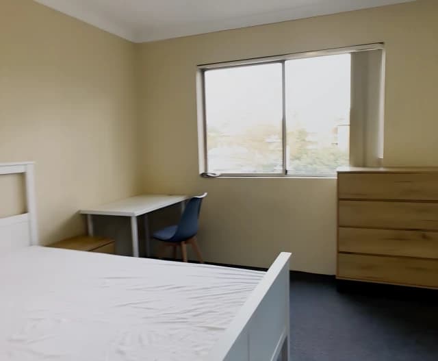 3 bed 3 bath-single room-11
