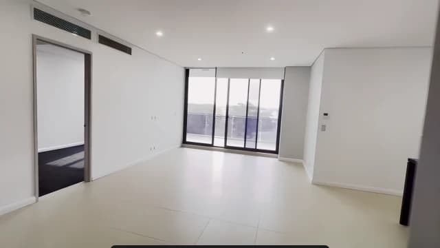 4 bed 2 bath