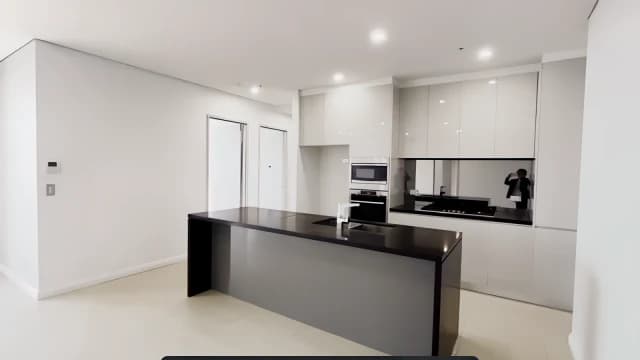 4 bed 2 bath