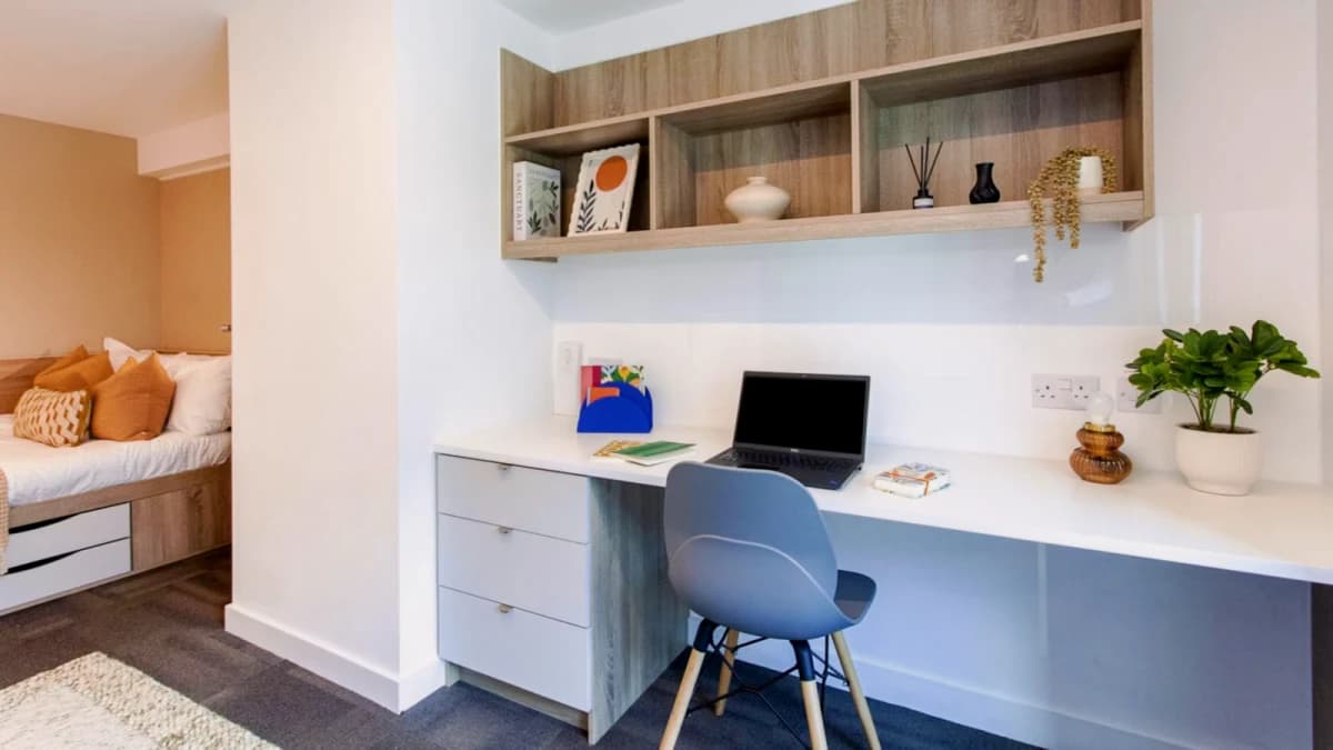 Superior Ensuite