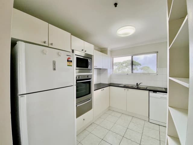 3 bed 2 bath-025