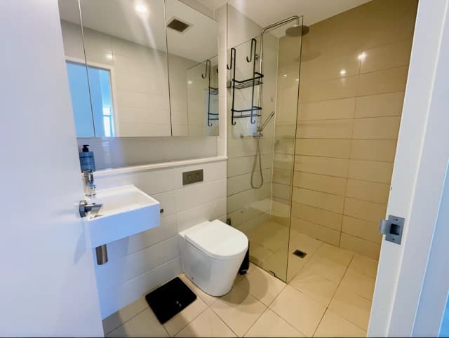 2 bed 2 bath-2210