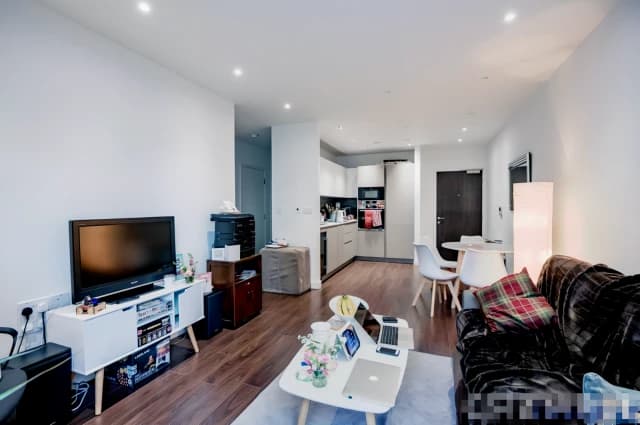 1 Bedroom 1 Bathroom