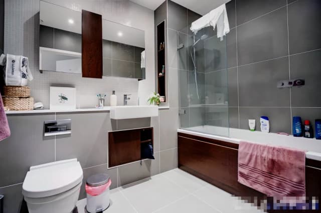 1 Bedroom 1 Bathroom