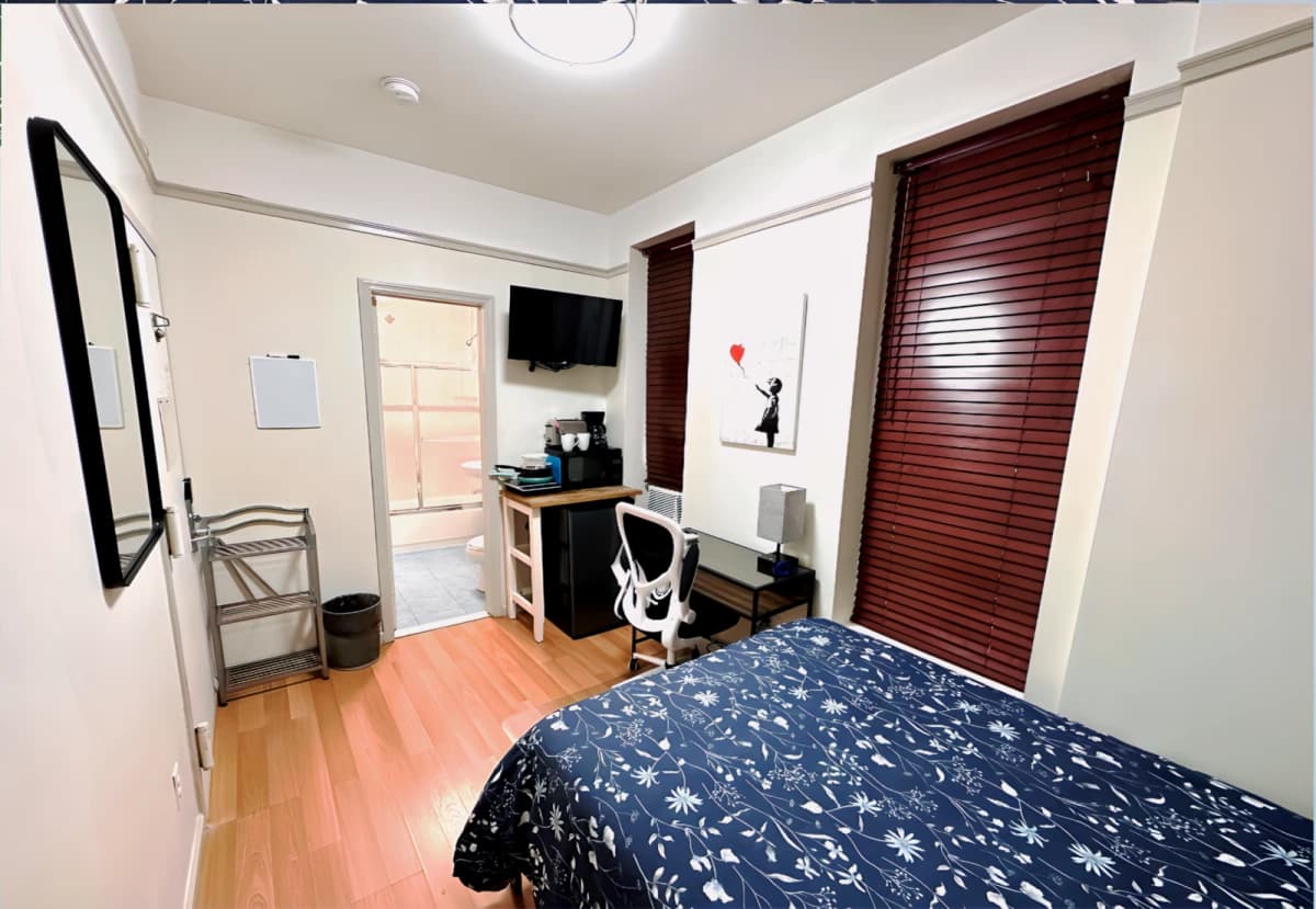 Union Square Apartment image 2