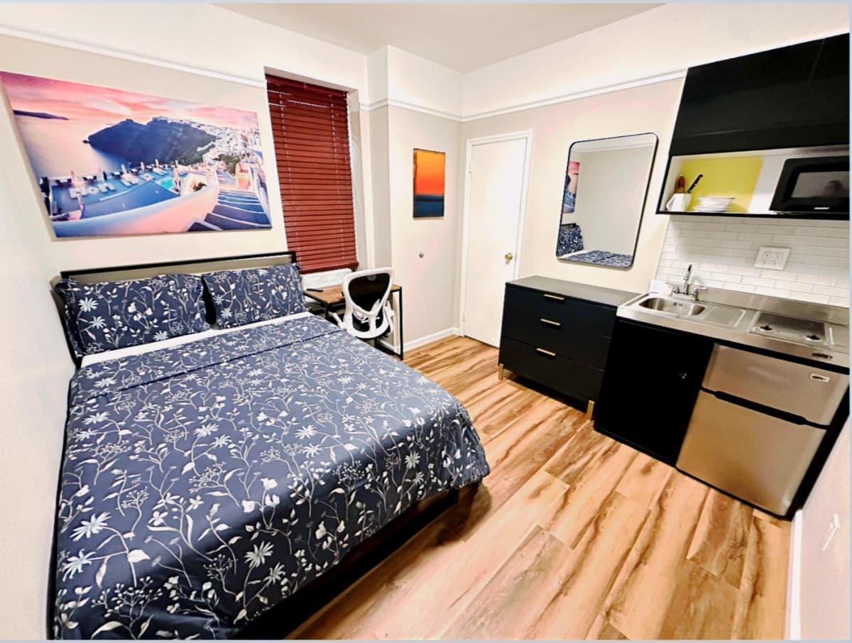 Union Square Apartment image 4