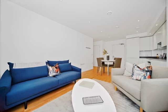 Pippin Mansions image