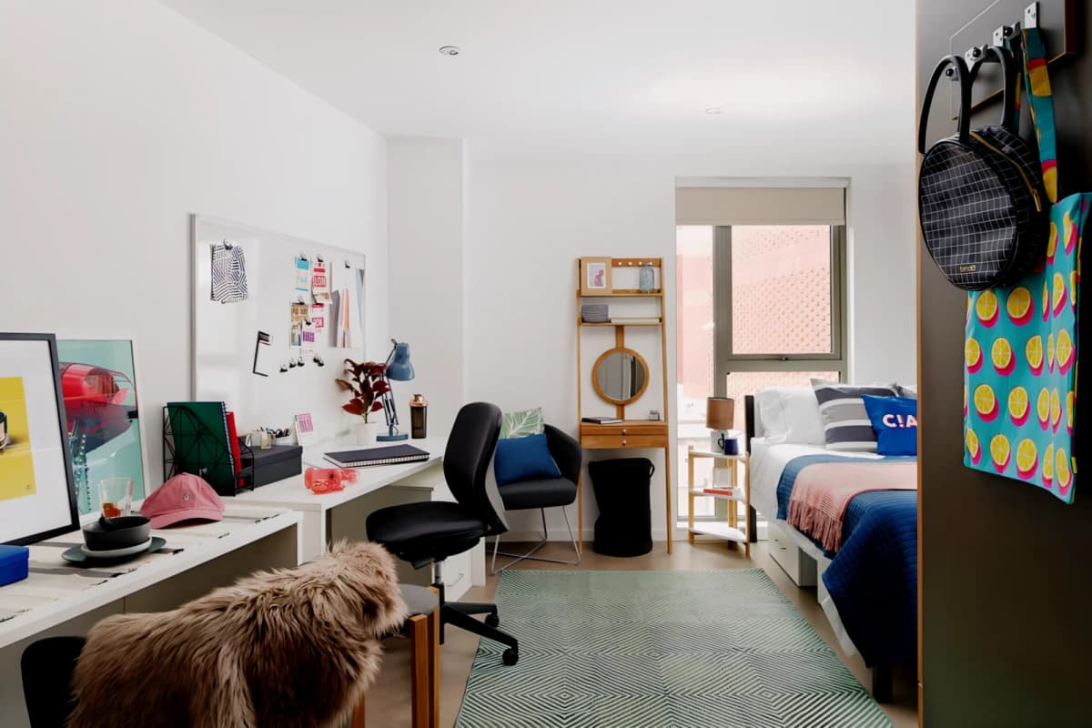 Ravenscourt House image