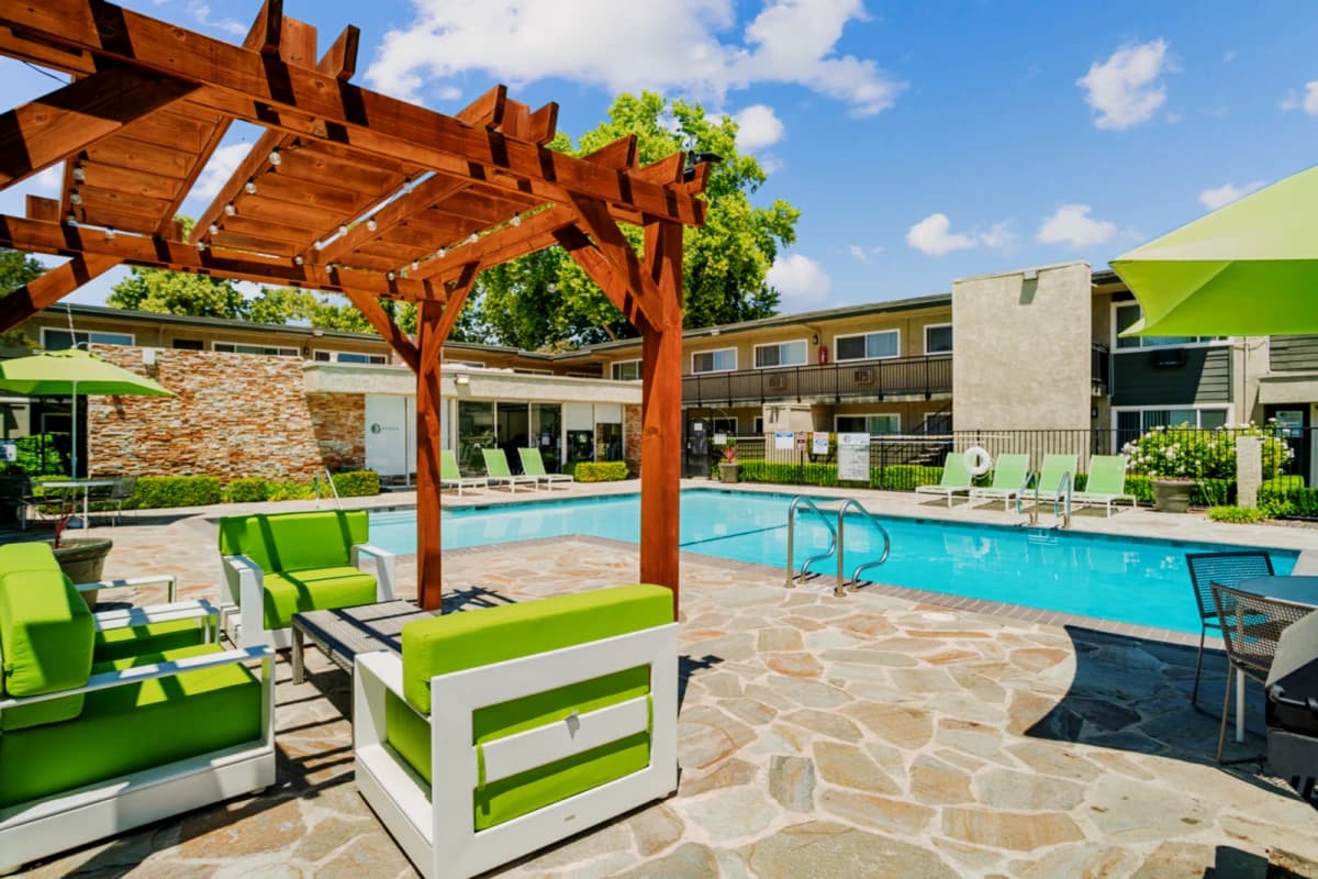 Outdoor Features