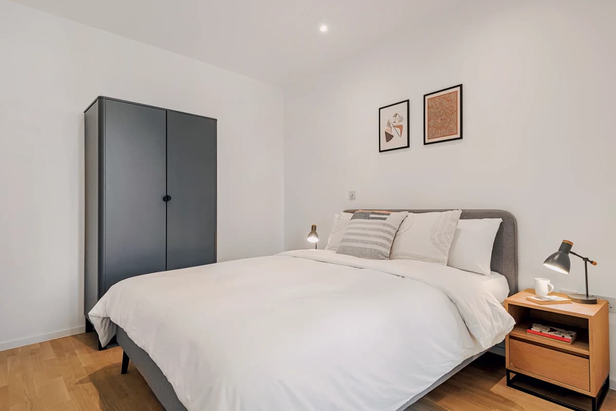 2 Bedroom, 1 Bathroom Flat