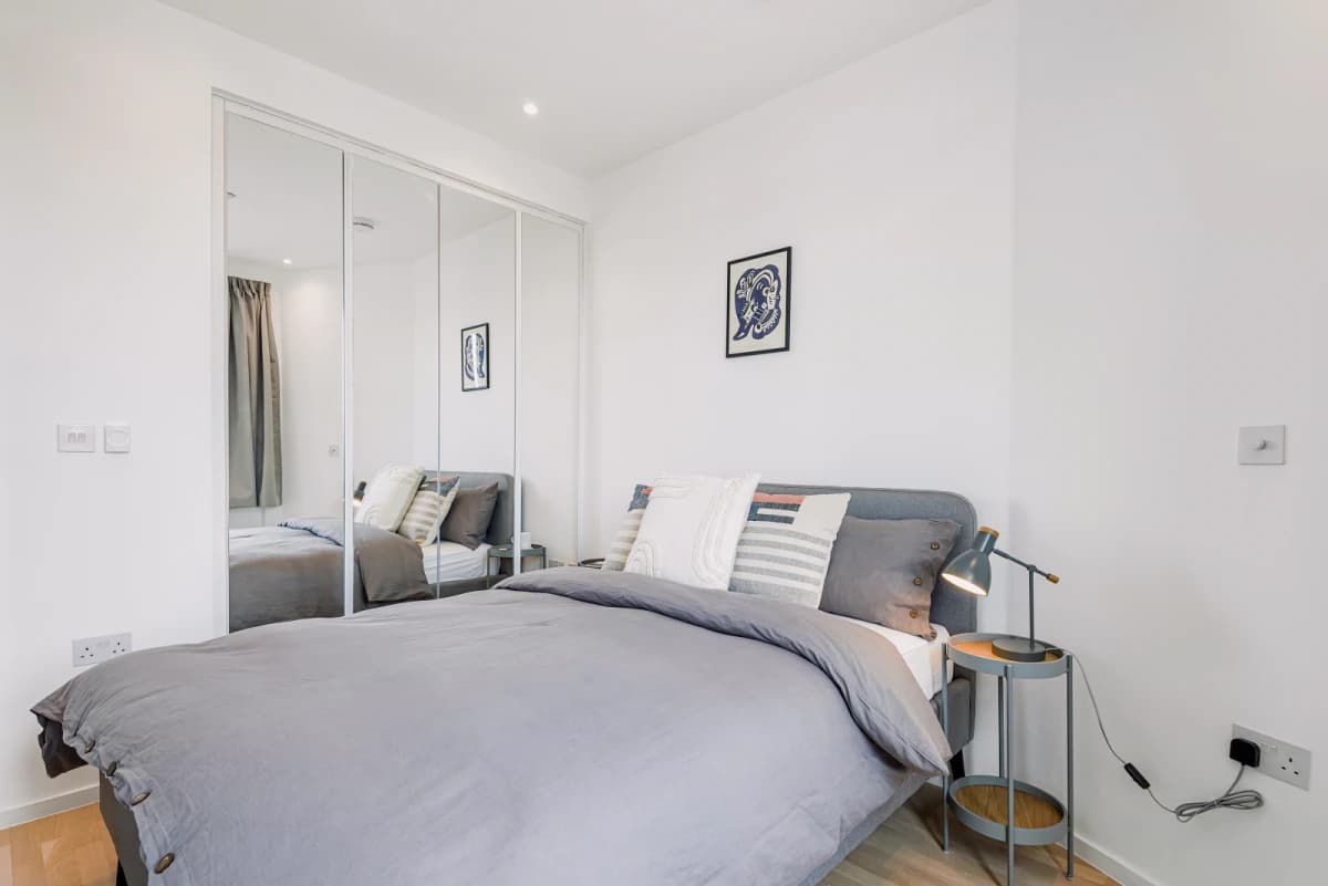 1 Bedroom Standard Flat