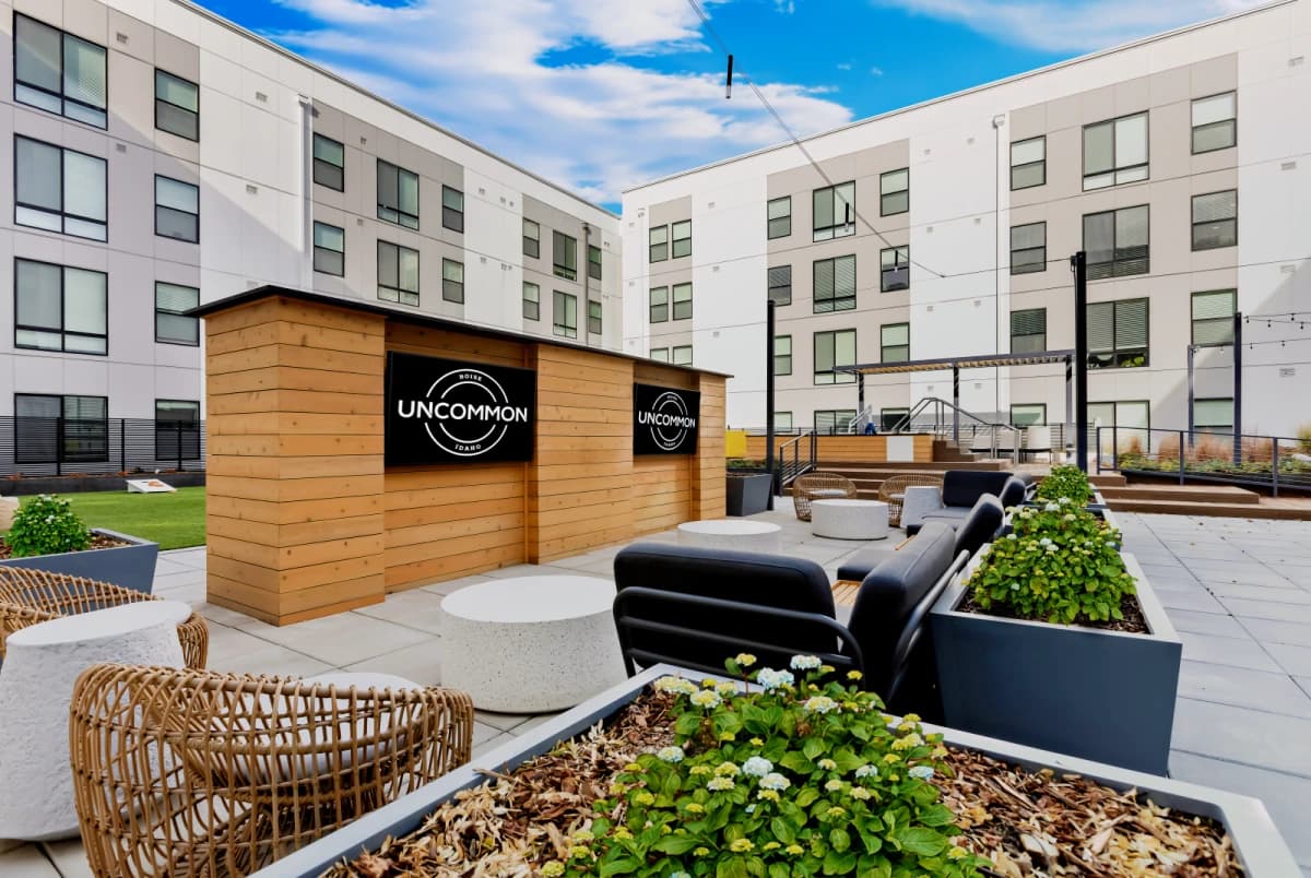 Outdoor Features