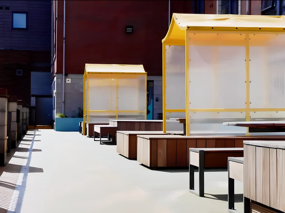 Outdoor Features
