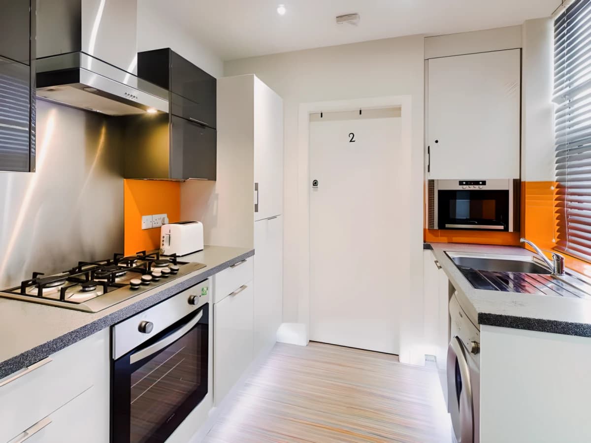 5 Bed 1 Bath