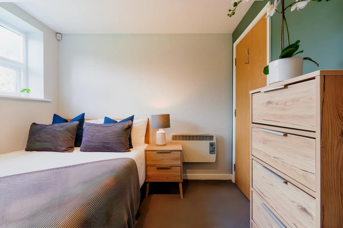 Flat 6 Shiners Yard, 123 Jesmond Road