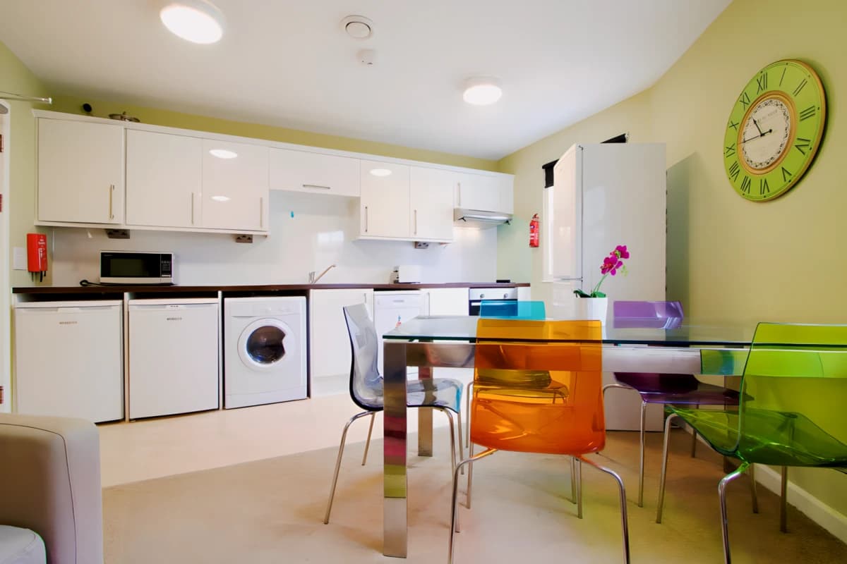 5 Bed 5 Bath