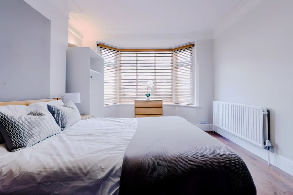 5 Bed 2 Bath