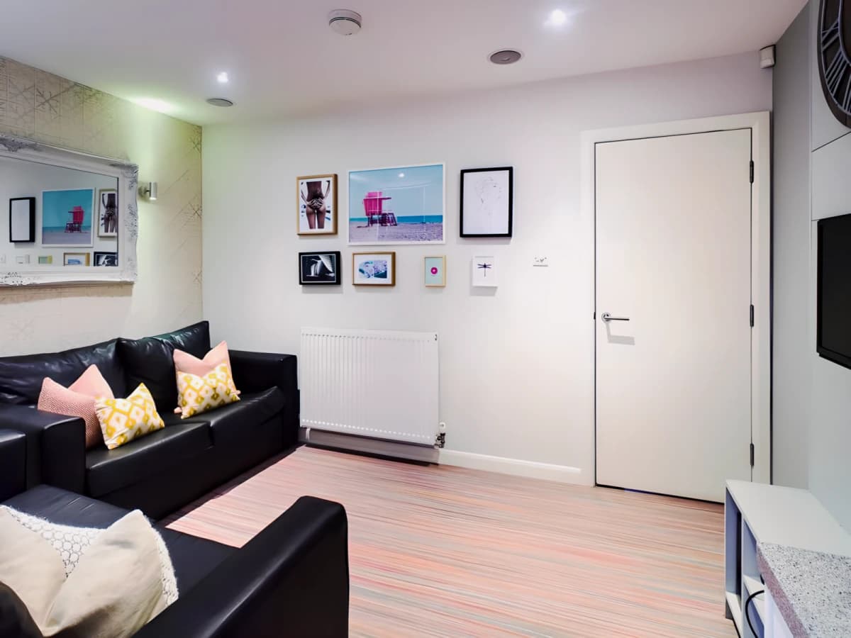 5 Bed 1 Bath