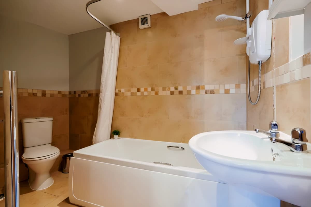2 Bed 1 Bath