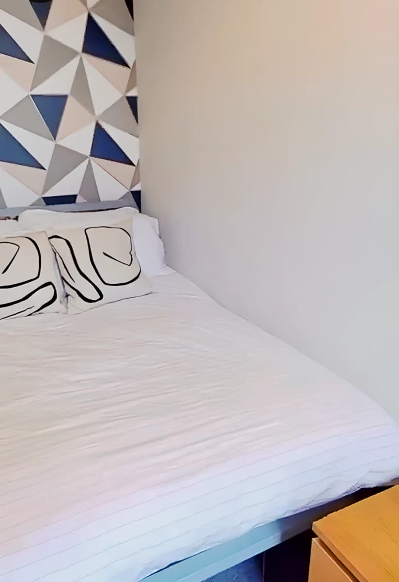 4 Beds