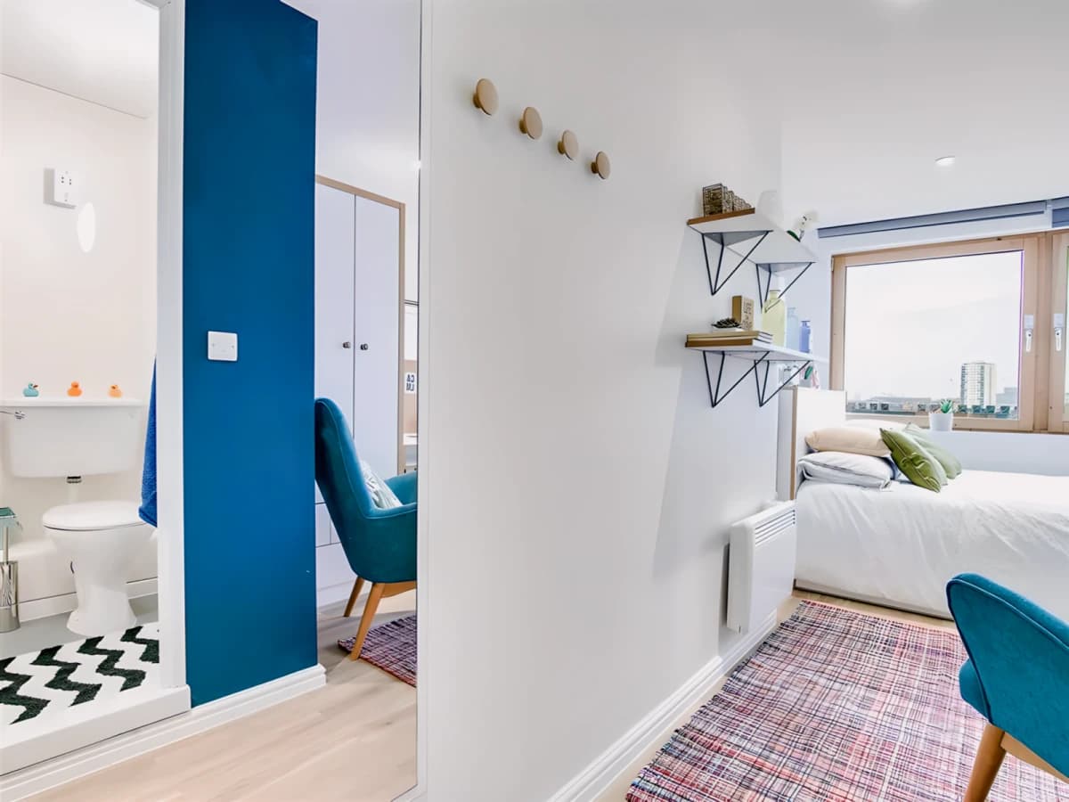 New Orient House image