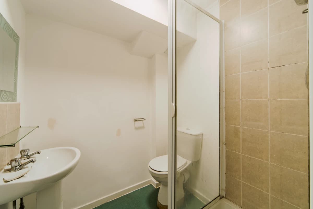 Step House image