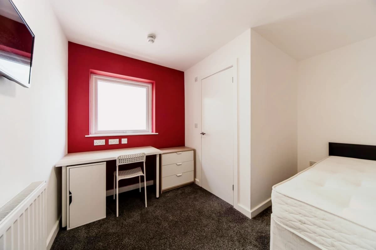 Step House image 4