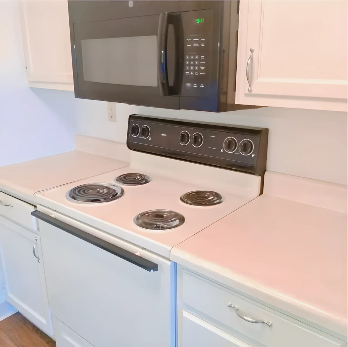 Tall Oaks Apartments image