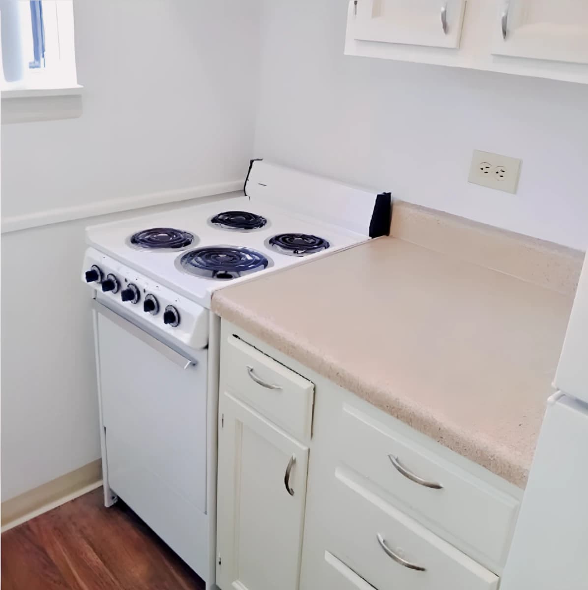 Tall Oaks Apartments image