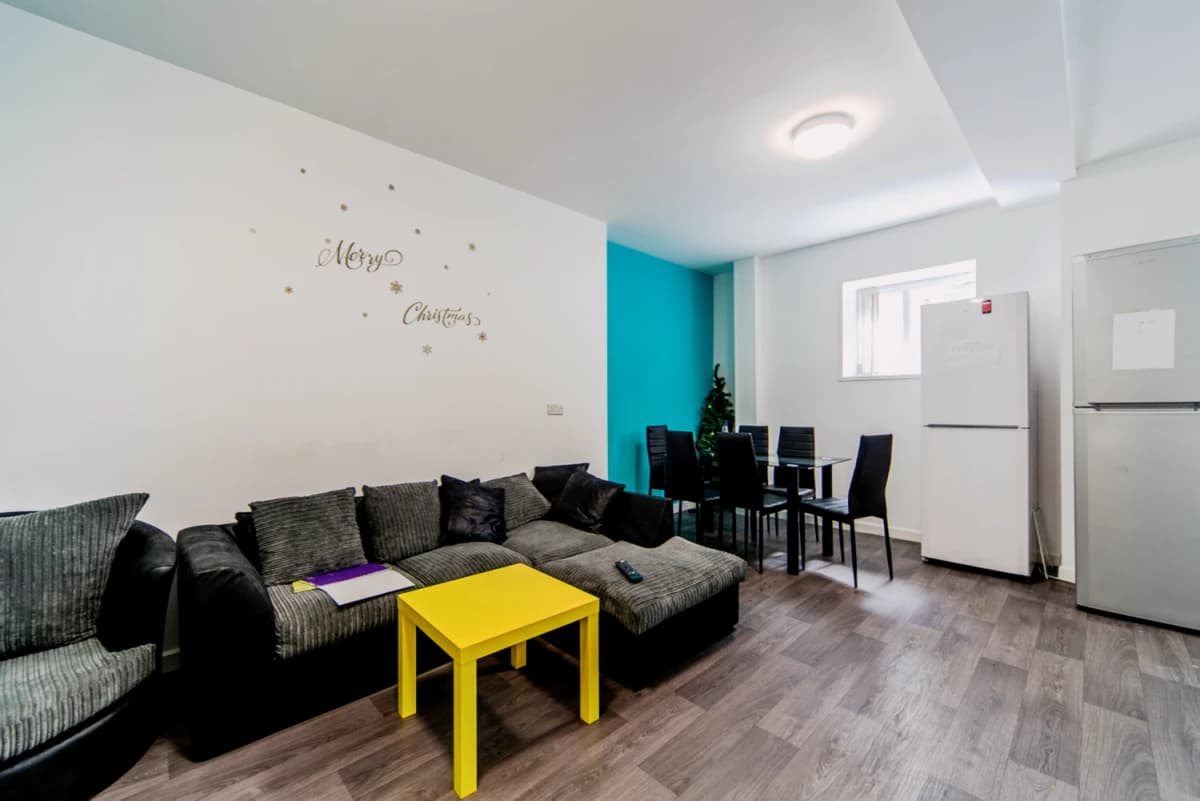 Step House image