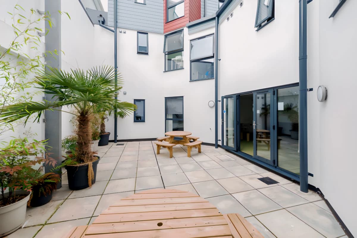 Outdoor Features