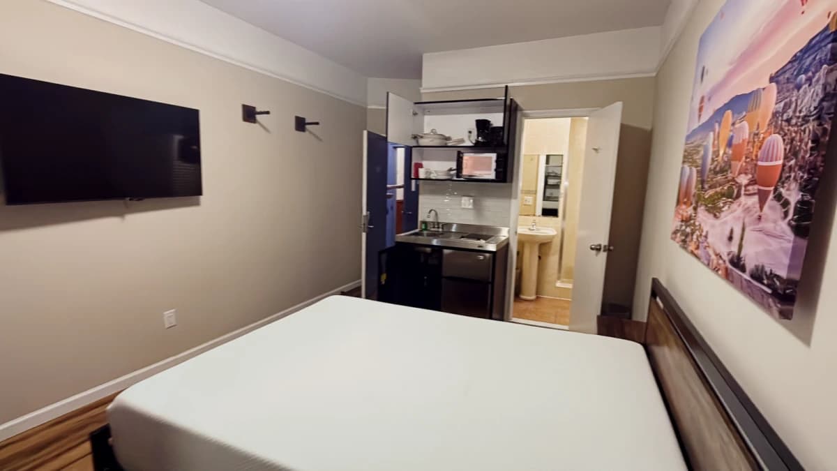 Union Square Apartment image