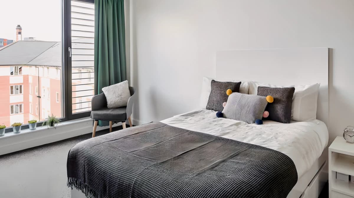 Selly Oak Apartments image 4