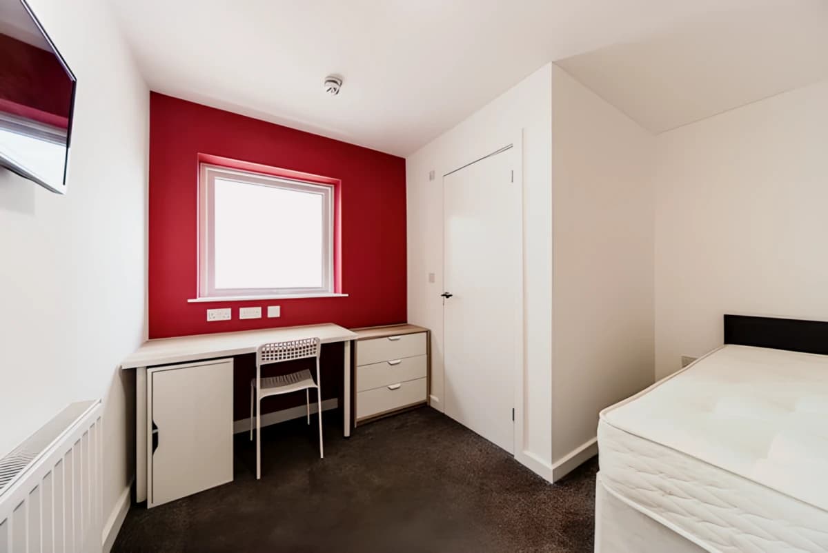 Step House image 3
