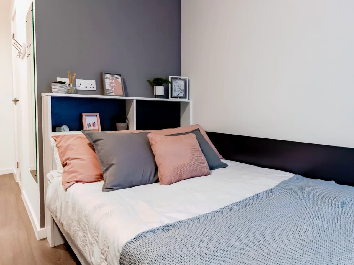 Pavilion Court image